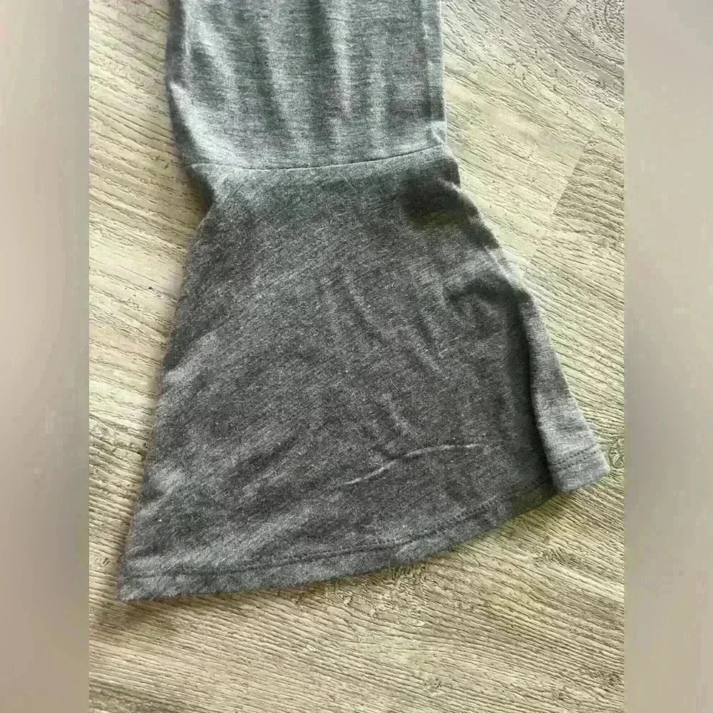 Size L Michael Kors fluted sleeve basic gray shirt - Picture 5 of 5